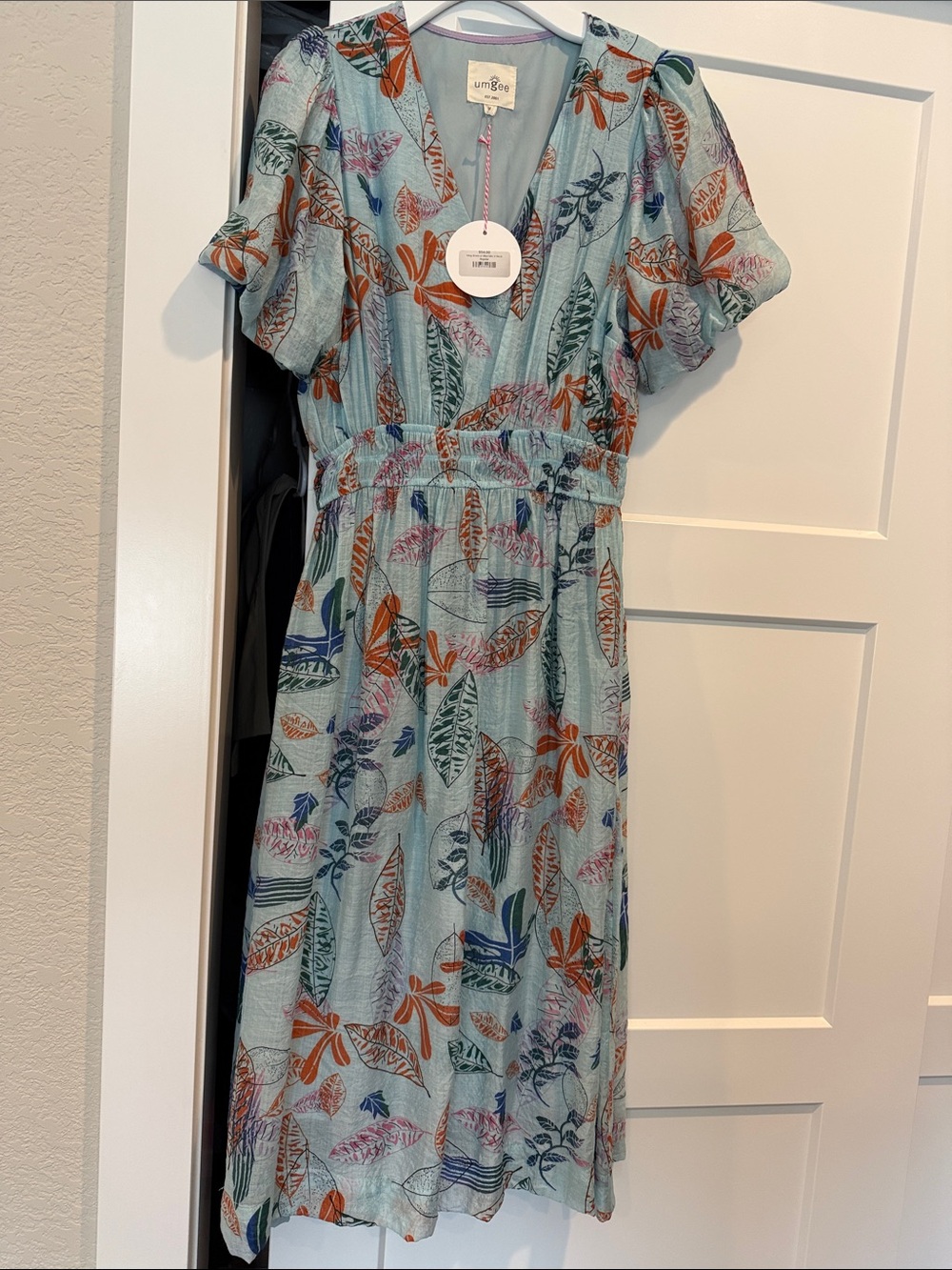 NWT UMGEE DRESS SZ M BLUE/ORANGE FALL LEAVES PRINT